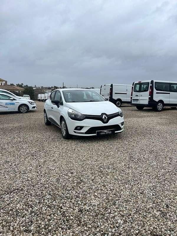Usado Renault Clio IV Business 75 CV (55 kW) 2019 Blanco Utilitario