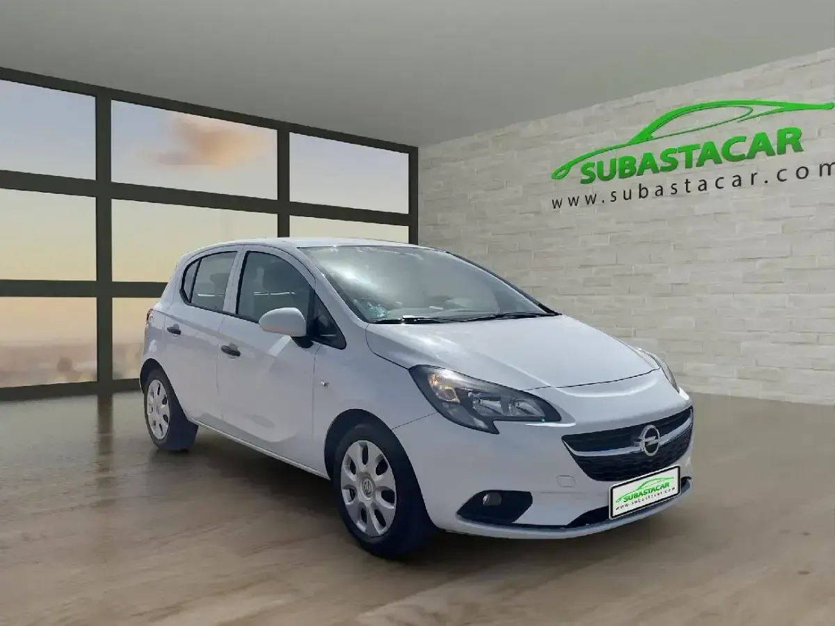 Usado Opel Corsa Business 75 CV (55 kW) 2018 Blanco Utilitario