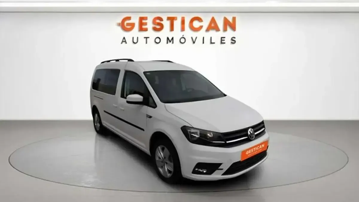 Usado VW Caddy Trendline 86 CV (63 kW) 2018 Blanco Monovolumen