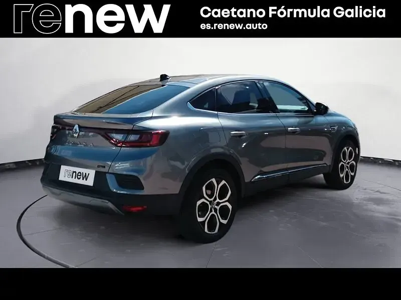 Usado Renault Arkana Techno 145 CV (106 kW) 2023 Gris SUV
