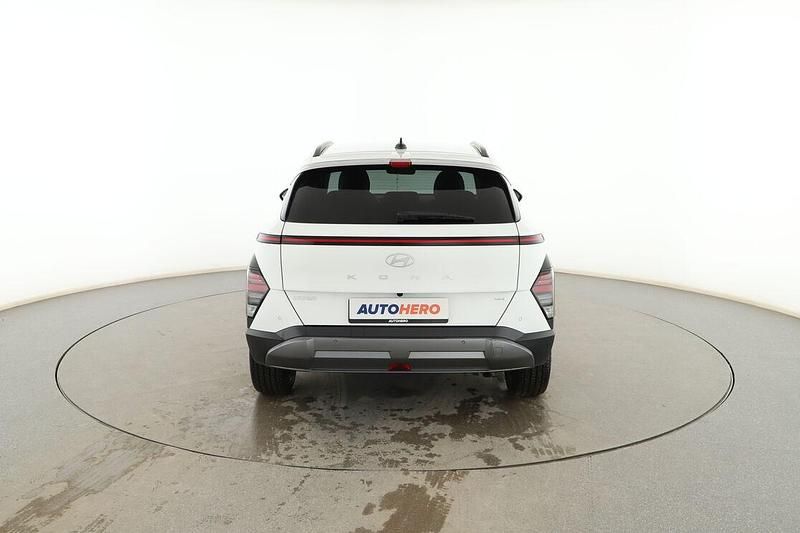 Usado Hyundai Kona 141 CV (103 kW) 2024 Blanco SUV