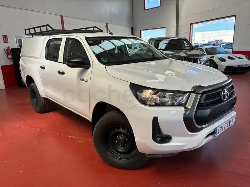 Usado Toyota HiLux 150 CV (110 kW) 2022 Blanco Pickup/Camioneta