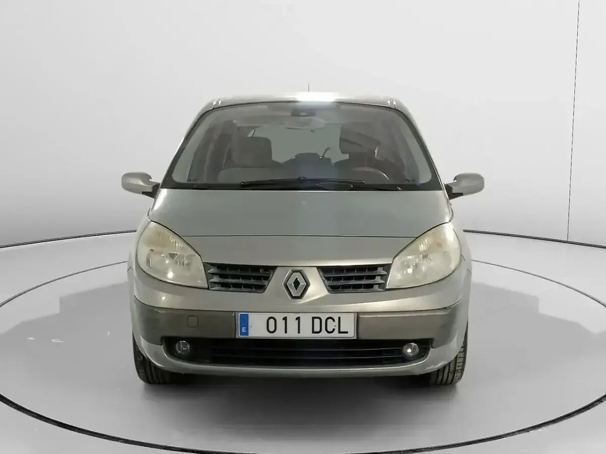 Usado Renault Scenic E-Tech Privilege 120 CV (88 kW) 2004 Beige