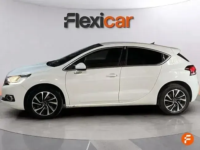 Usado DS Automobiles DS4 131 CV (96 kW) 2018 Blanco Berlina