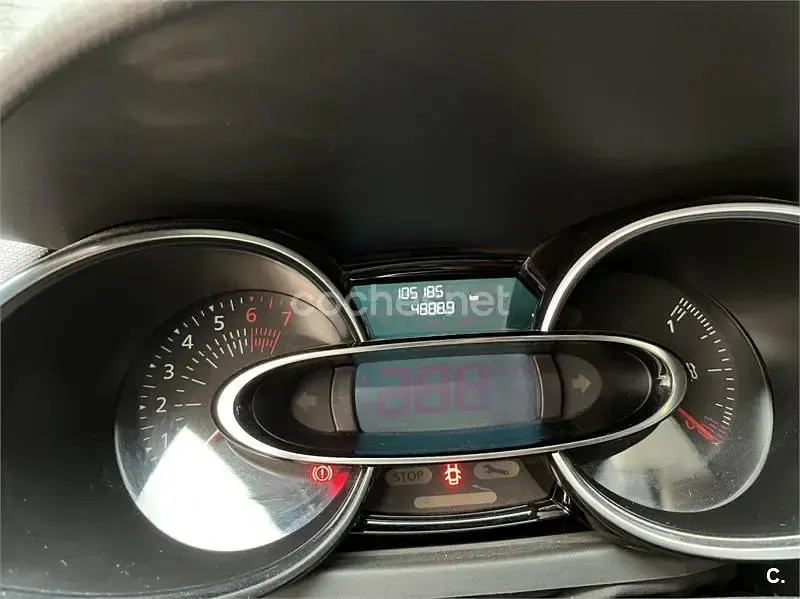 Usado Renault Clio IV Zen 120 CV (88 kW) 2018 Azul Berlina