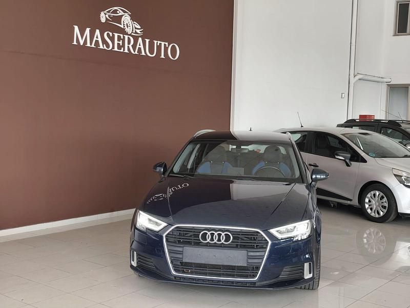 Usado Audi A3 Sport 150 CV (110 kW) 2017 Azul Utilitario