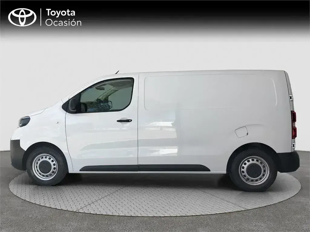 Używany Toyota Proace 120 KM (88 kW) 2024 Biały Minivan