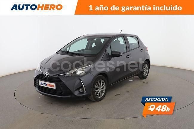 Gris Usado 2018 Toyota Yaris Active Berlina | 9699 € (Buen precio) - Imagen 1/3