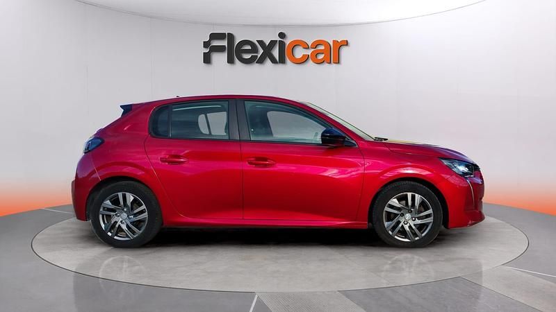 Usado Peugeot 208 Active 102 CV (75 kW) 2022 Rojo Utilitario