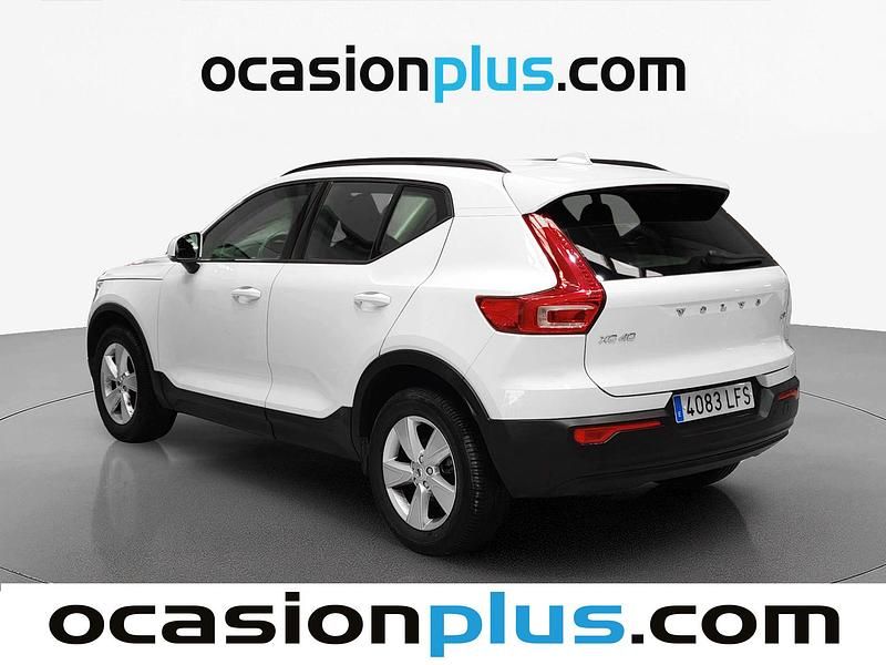 Usado Volvo XC40 Momentum 150 CV (110 kW) 2020 Blanco SUV