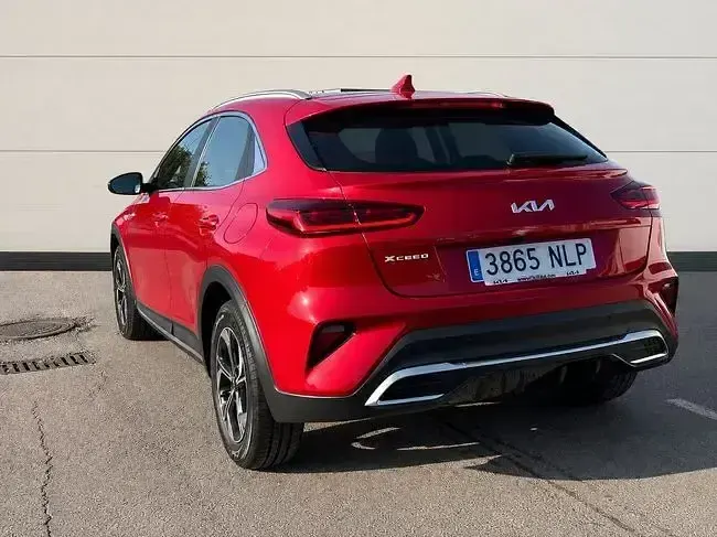 Nuevo Kia XCeed 100 CV (73 kW) 2026 Rojo SUV