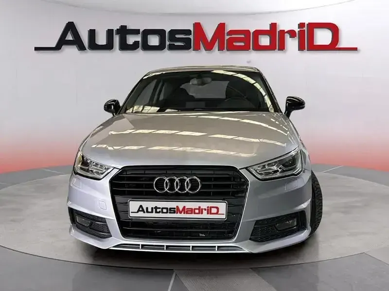 Usado Audi A1 125 CV (91 kW) 2017 Gris / plata Utilitario