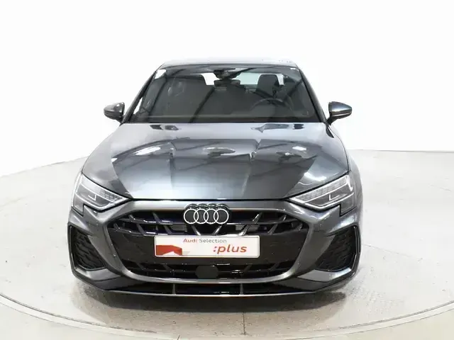 Usado Audi A3 S-Line 150 CV (110 kW) 2025 Gris Berlina