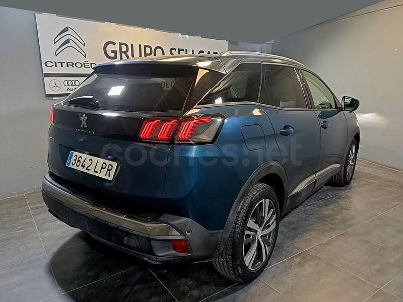 Usado Peugeot 3008 Allure 131 CV (96 kW) 2021 Azul SUV