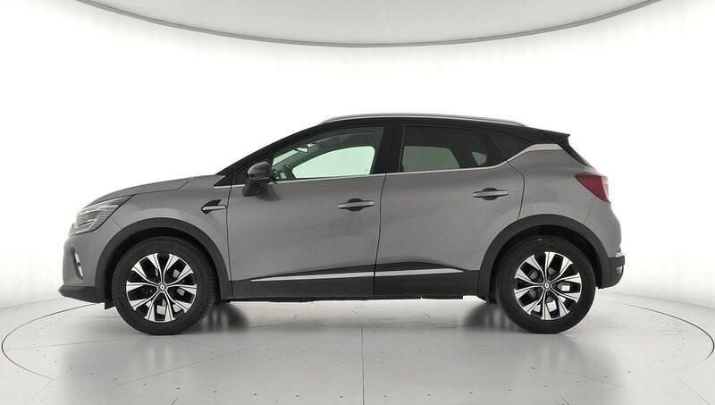 Usado Renault Captur Techno 140 CV (102 kW) 2023 Gris SUV