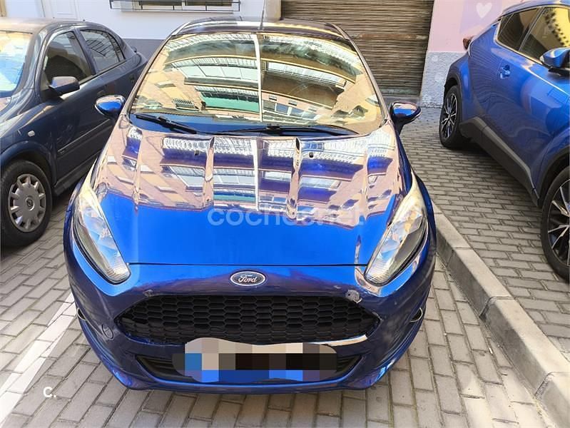 Usado Ford Fiesta Trend 82 CV (60 kW) 2017 Azul Berlina