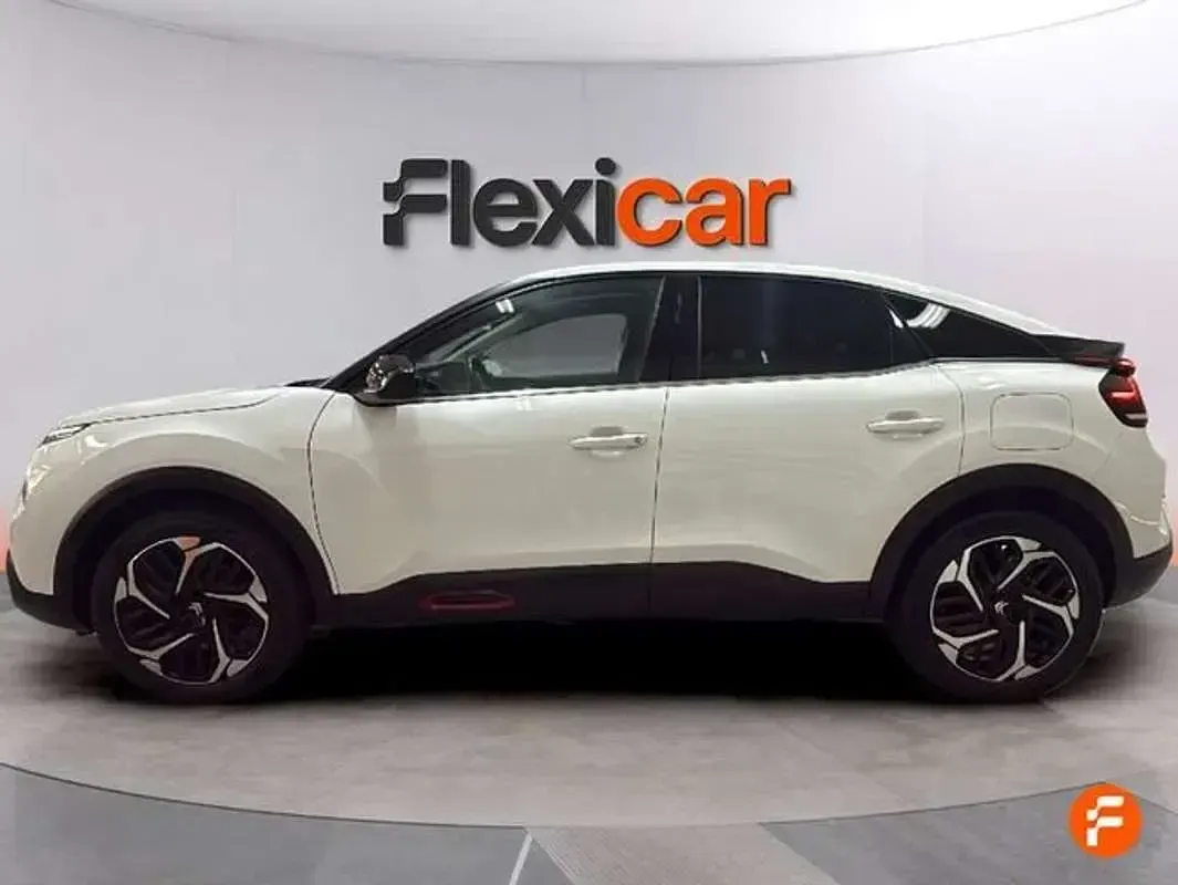 Usado Citroën C4 Feel 131 CV (96 kW) 2023 Blanco SUV