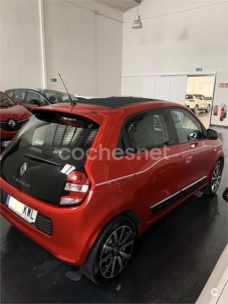 Usado Renault Twingo LIMITED 70 CV (51 kW) 2019 Rojo Utilitario