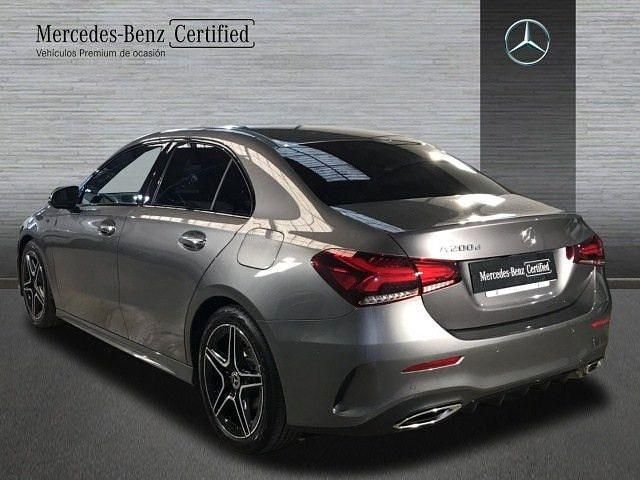 Usado Mercedes A200 150 CV (110 kW) 2025 Gris montana Berlina