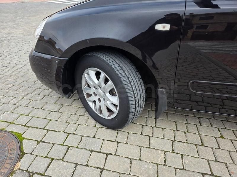 Usado Kia Carnival 185 CV (136 kW) 2010 Negro Monovolumen