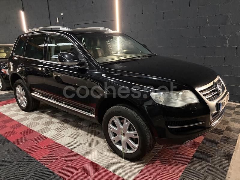 Usado VW Touareg 240 CV (176 kW) 2009 Negro SUV