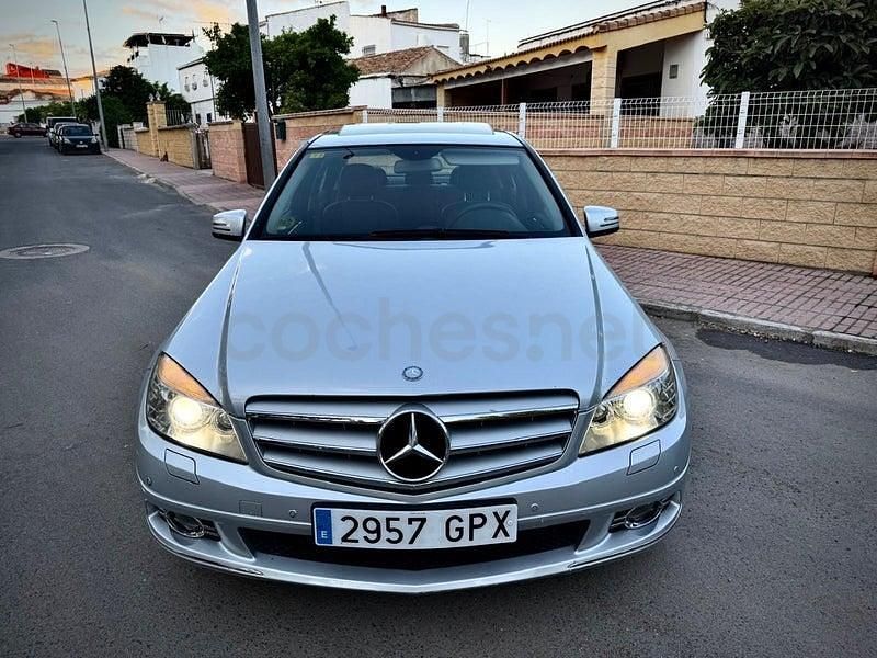 Käytetty Mercedes C320 Avantgarde 224 HP (164 kW) 2009 Harmaa Sedan
