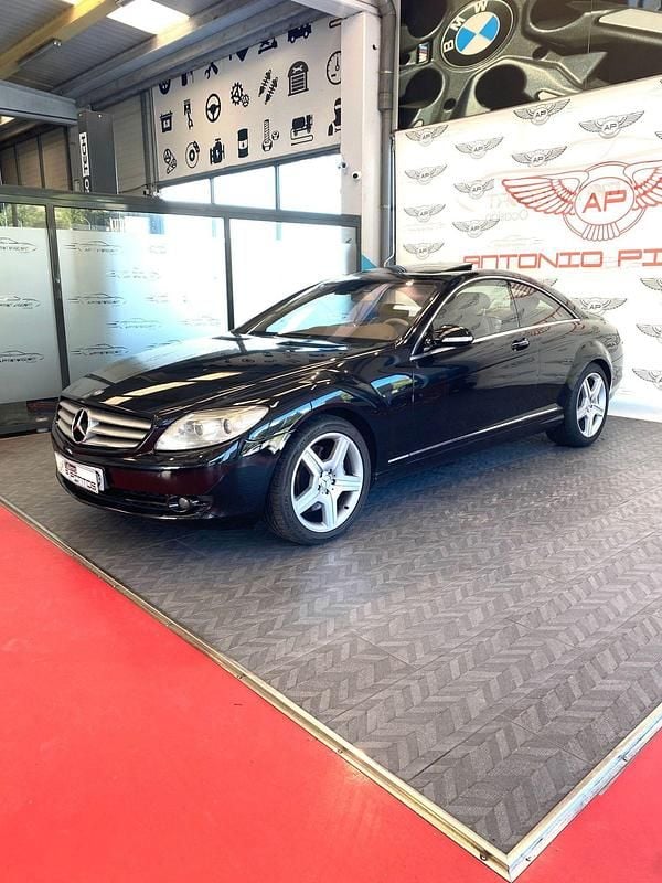 Usado Mercedes CL500 306 CV (225 kW) 2006 Negro Coupe