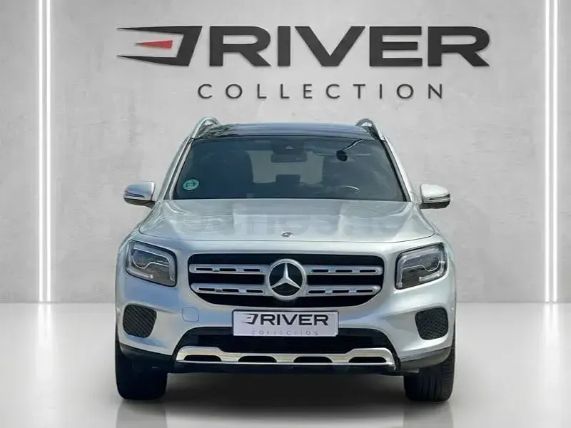 Usado Mercedes GLB200 163 CV (119 kW) 2022 Gris / plata SUV