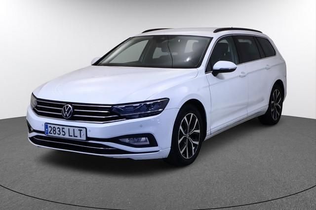 Blanco Usado 2020 VW Passat Executive Familiar | 17.200 € (Caro) - Imagen 1/4