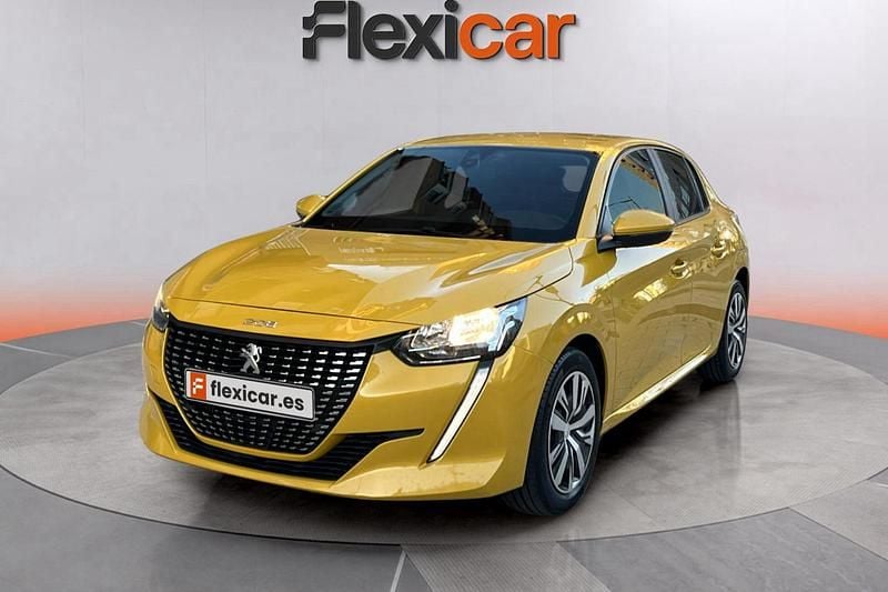Usado Peugeot 208 Active 101 CV (74 kW) 2020 Amarillo Utilitario