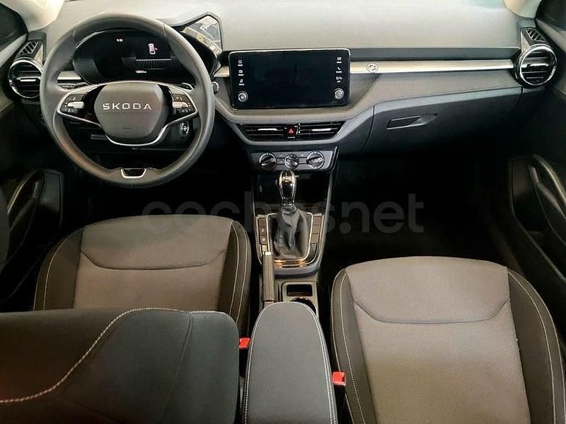 Usado Skoda Fabia Selection 115 CV (84 kW) 2025 Blanco Utilitario
