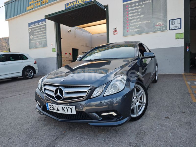 Gris / plata Usado 2011 Mercedes E250 Coupe | 14.950 € (Precio justo) - Imagen 1/4