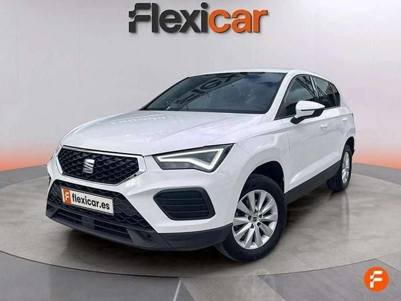 Begagnad Seat Ateca Reference 110 HK (80 kW) 2023 Vit SUV