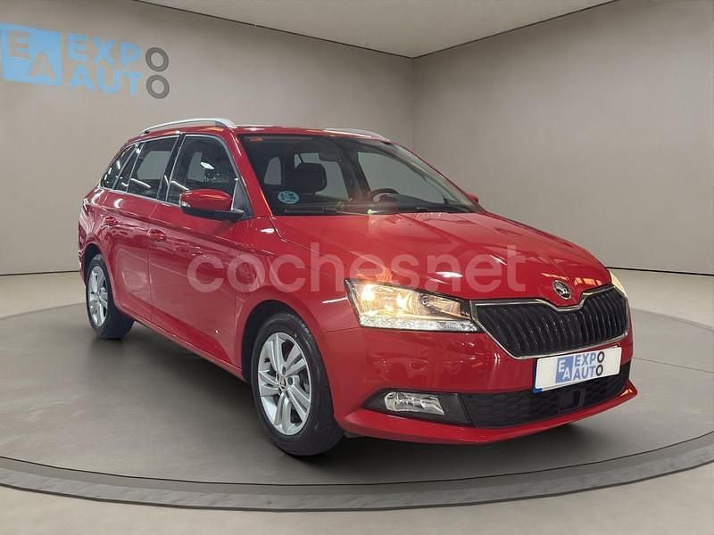 Rojo Usado 2021 Skoda Fabia Ambition Familiar | 12.475 € (Precio justo) - Imagen 1/4