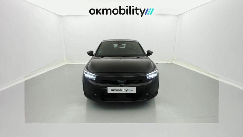 Usado Opel Corsa 100 CV (73 kW) 2024 Negro carbón Utilitario