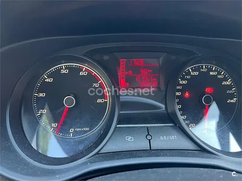 Usado Seat Ibiza Style 85 CV (62 kW) 2012 Blanco Berlina
