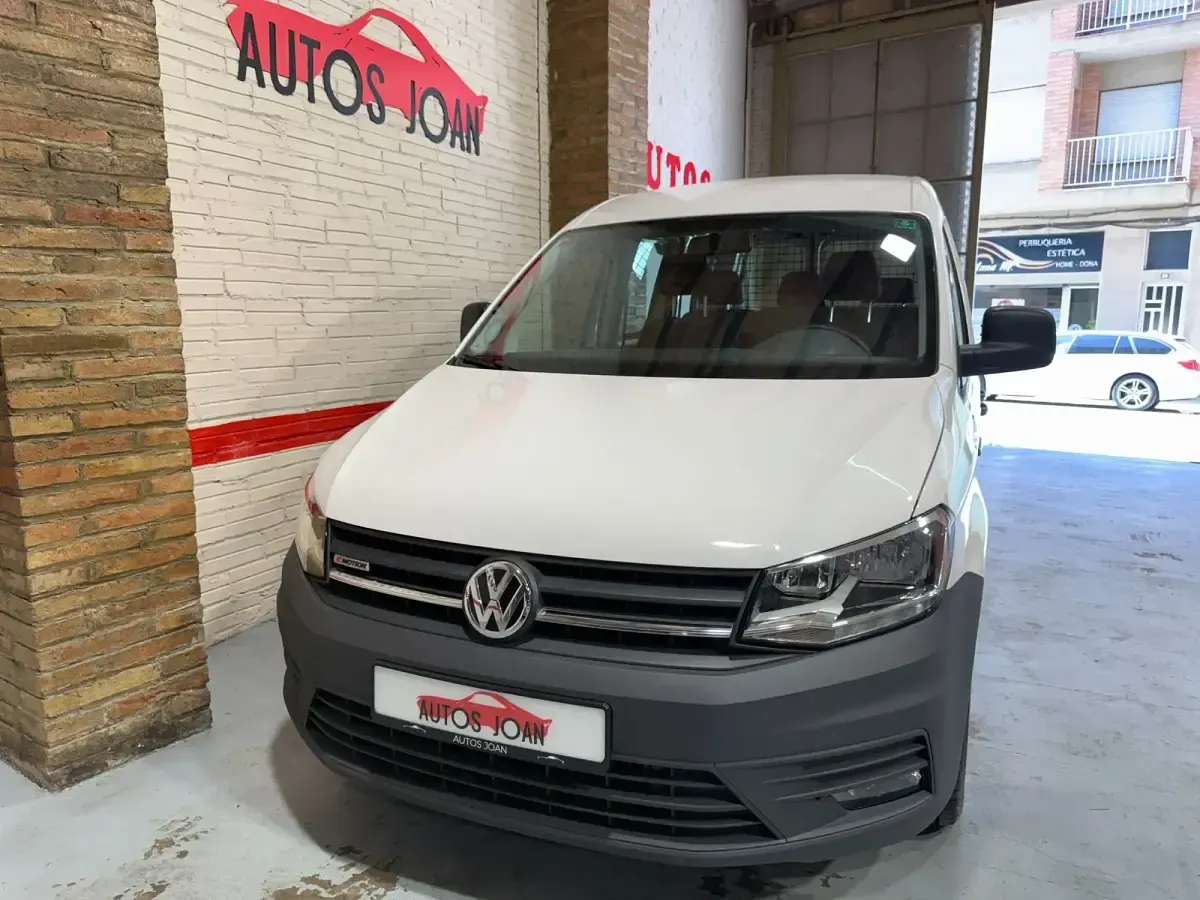 Usado VW Caddy Business 122 CV (89 kW) 2019 Blanco Monovolumen