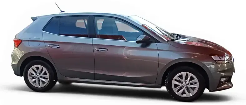 Usado Skoda Fabia Selection 80 CV (58 kW) 2024 Gris Utilitario