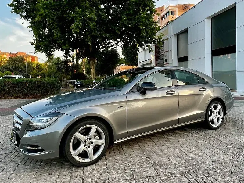 Usado Mercedes CLS350 265 CV (194 kW) 2013 Gris / plata Coupe