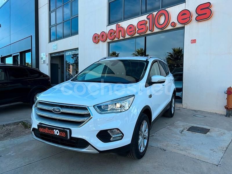 Blanco Usado 2017 Ford Kuga Titanium SUV | 15.900 € (Precio justo) - Imagen 1/4