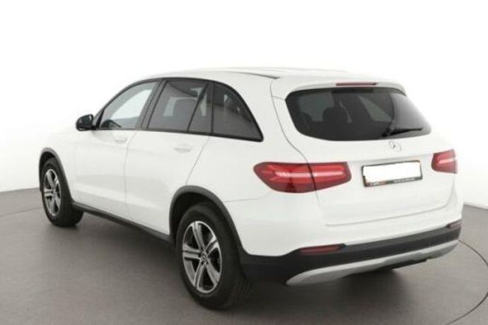 Usado Mercedes GLC250 211 CV (155 kW) 2017 Blanco SUV