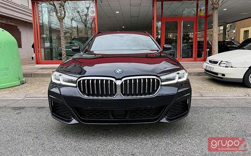 Usado BMW 530e Sport Line 292 CV (214 kW) 2023 Negro Familiar
