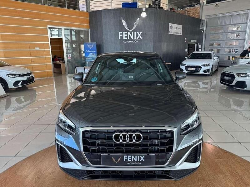 Usado Audi Q2 150 CV (110 kW) 2025 Gris SUV