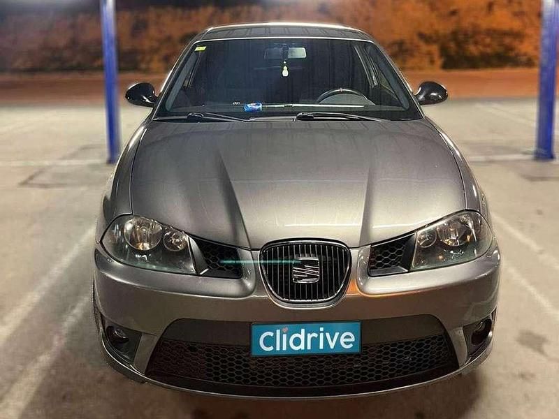 Usado Seat Ibiza CUPRA 179 HP (131 kW) 2005 Cinzento Citadino