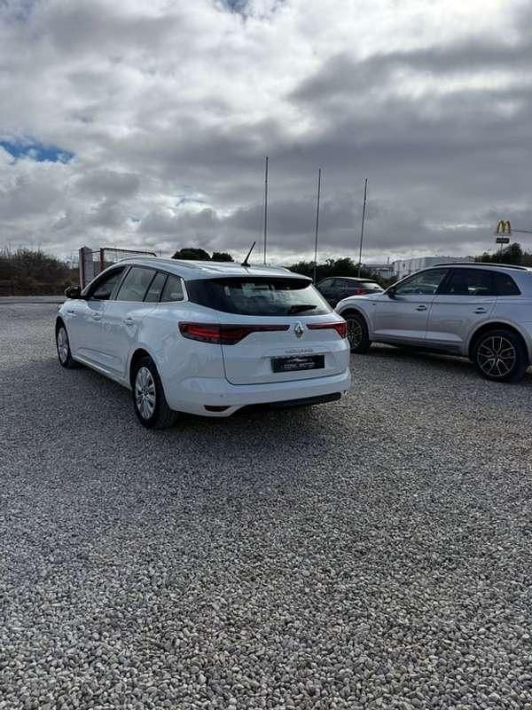 Usado Renault Mégane GrandTour Business 116 CV (85 kW) 2021 Blanco Familiar