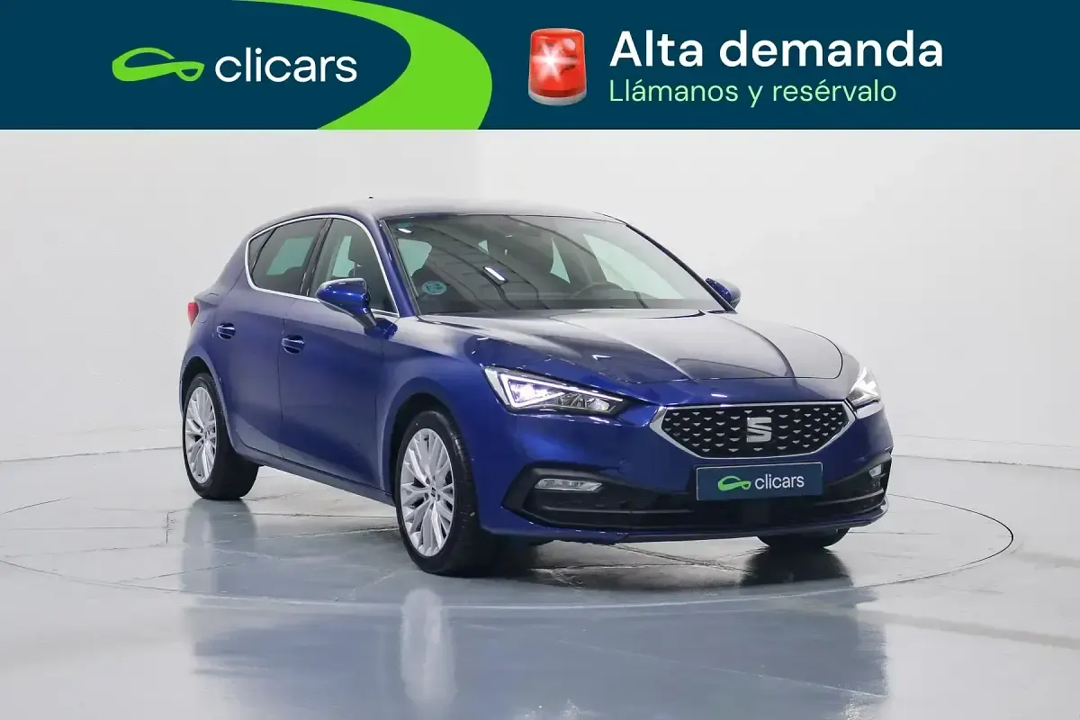 Usado Seat Leon XCELLENCE 150 CV (110 kW) 2021 Azul Berlina