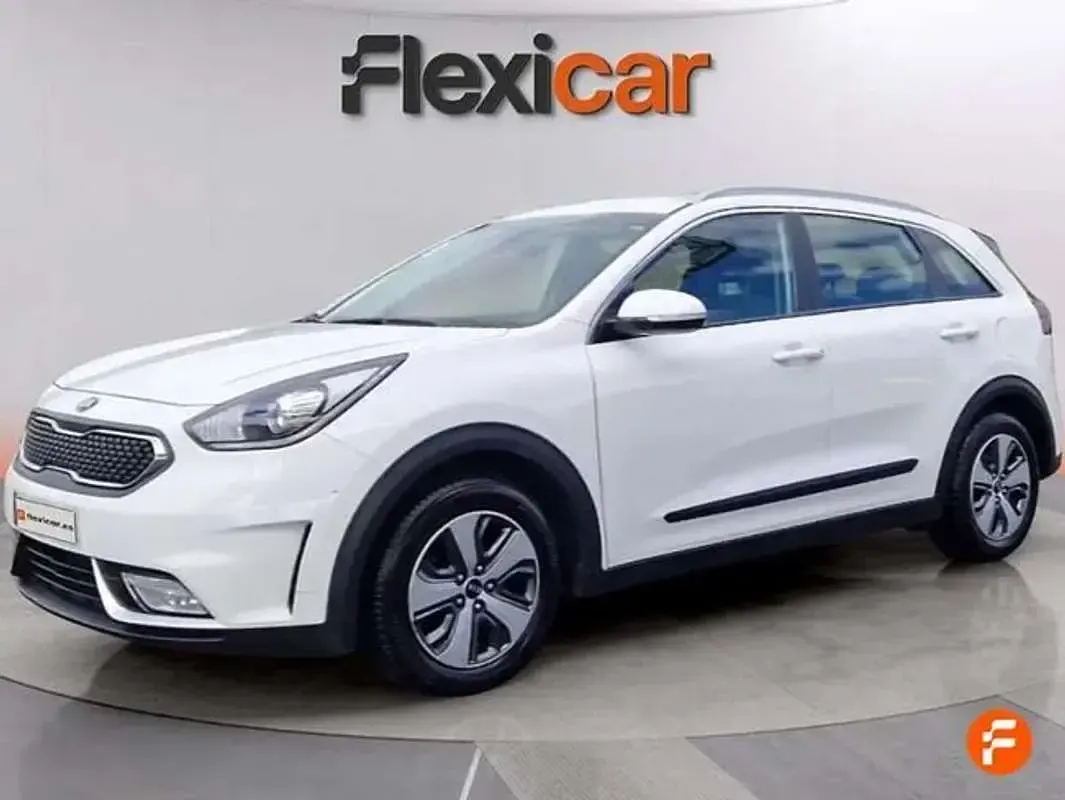 Usado Kia Niro 141 CV (103 kW) 2019 Blanco SUV
