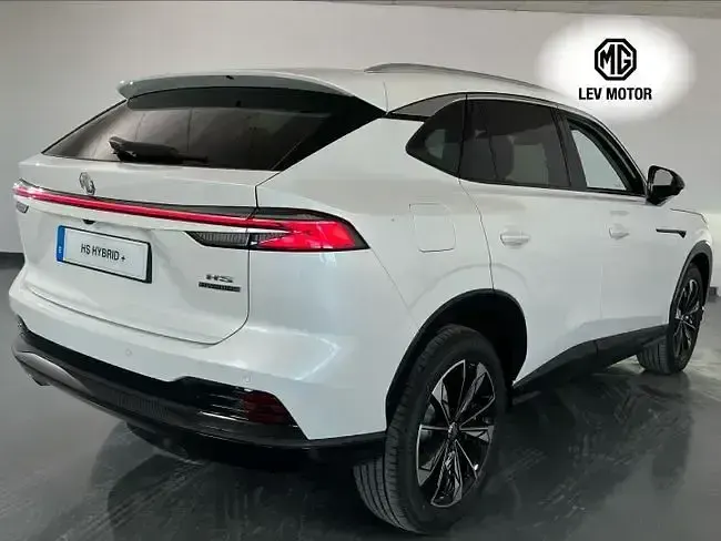 Ny MG HS Comfort 224 HK (164 kW) 2026 Vit SUV