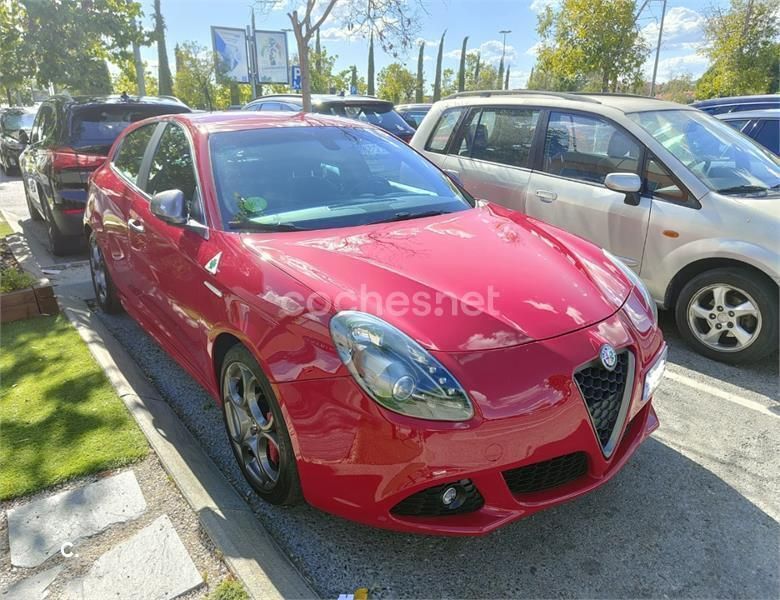 Usado Alfa Romeo Giulietta Quadrifoglio Verde 235 CV (172 kW) 2011 Rojo Utilitario