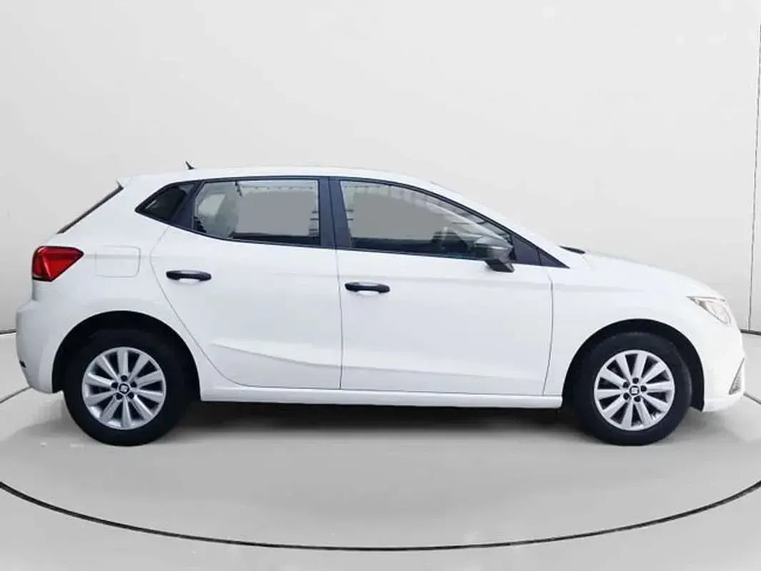 Usado Seat Ibiza Reference 90 CV (66 kW) 2020 Blanco Utilitario